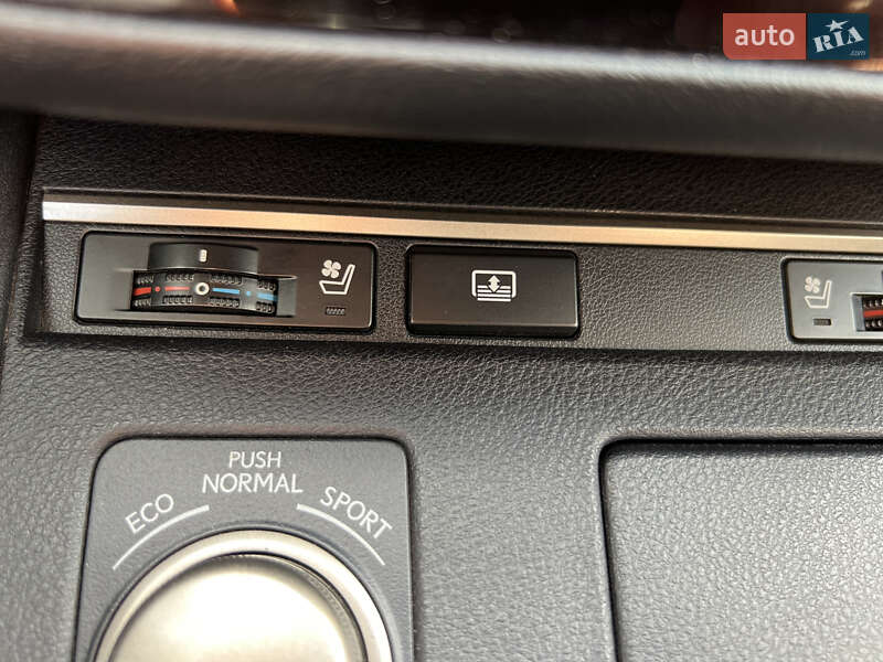 Седан Lexus ES 2016 в Днепре фото 16 Седан Lexus ES 2016 в Днепре