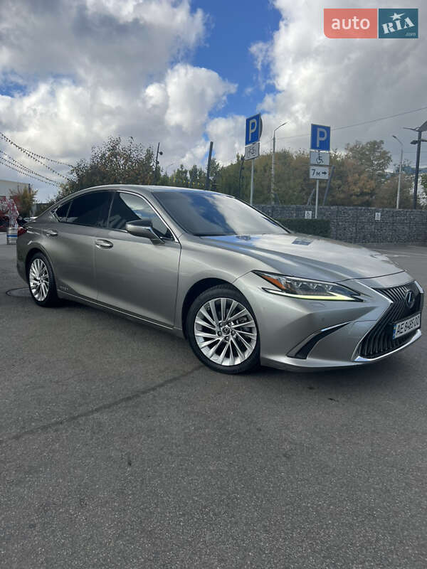 Седан Lexus ES 2019 в Днепре