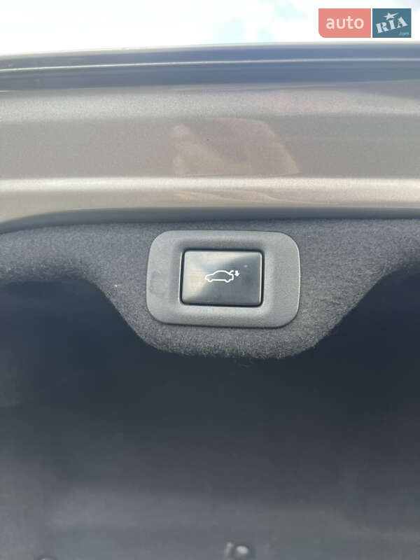 Седан Lexus ES 2019 в Днепре