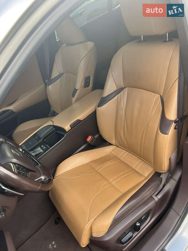 Седан Lexus ES 2019 в Днепре