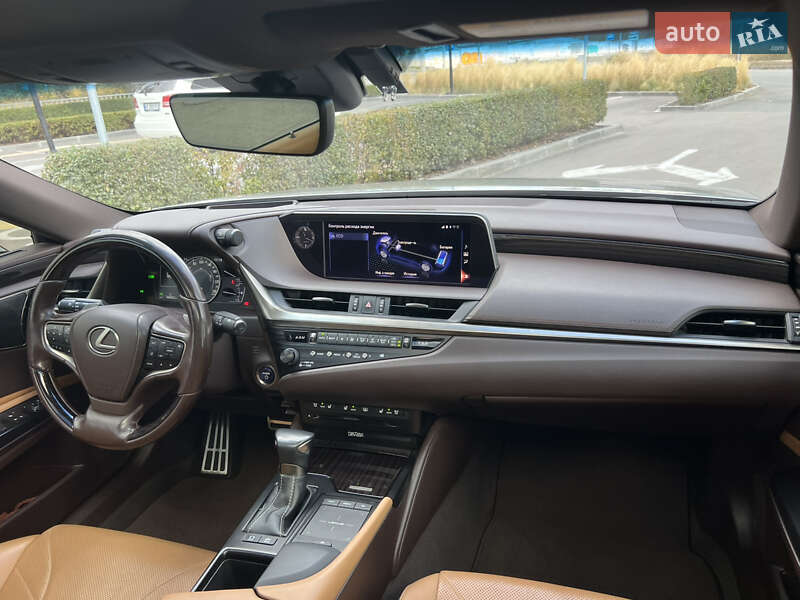 Седан Lexus ES 2019 в Днепре