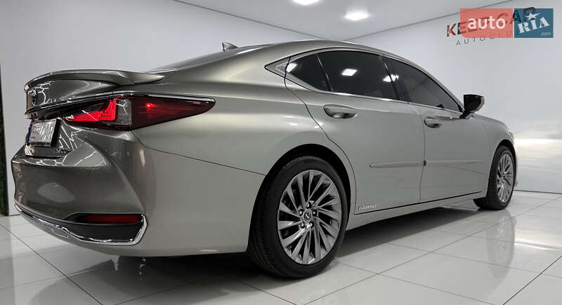 Седан Lexus ES 2019 в Одессе фото 22 Седан Lexus ES 2019 в Одессе