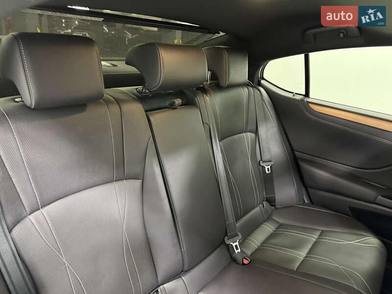 Седан Lexus ES 2019 в Одессе фото 34 Седан Lexus ES 2019 в Одессе