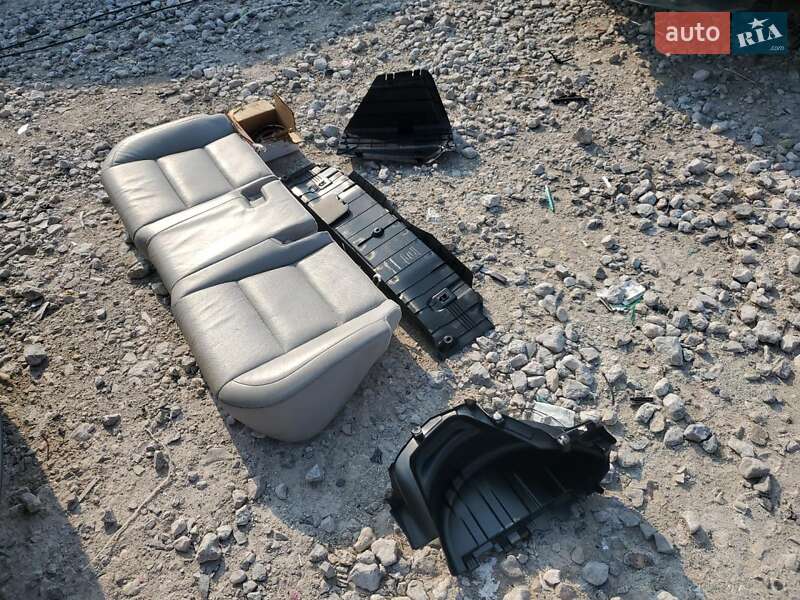 Седан Lexus ES 2015 в Львове