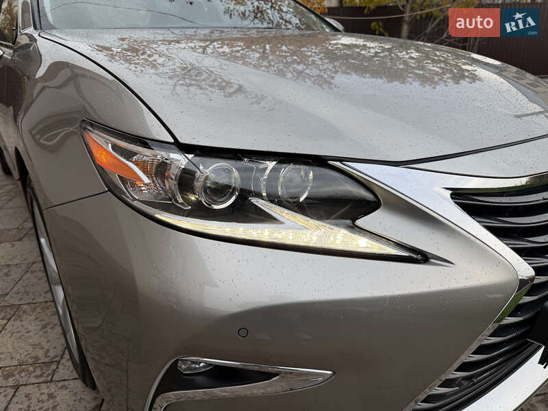 Седан Lexus ES 2017 в Львове фото 15 Седан Lexus ES 2017 в Львове