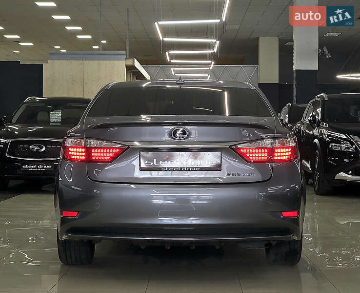 Седан Lexus ES 2014 в Николаеве фото 4 Седан Lexus ES 2014 в Николаеве