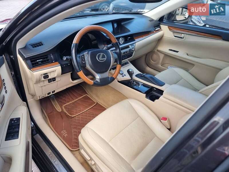 Седан Lexus ES 2013 в Одессе фото 3 Седан Lexus ES 2013 в Одессе