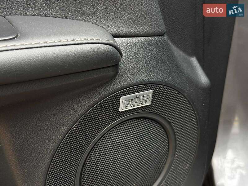 Седан Lexus ES 2014 в Киеве