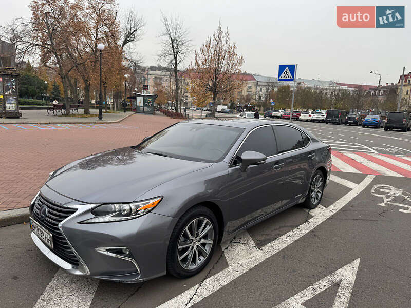 Седан Lexus ES 2015 в Одессе