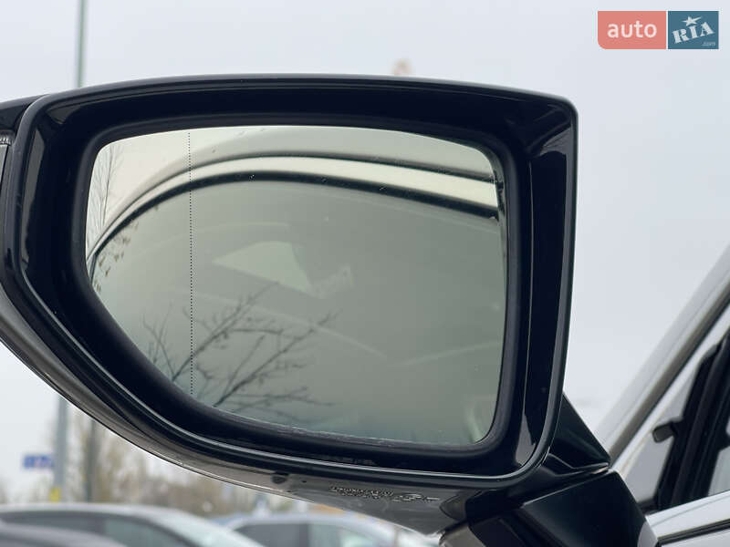 Седан Lexus ES 2020 в Киеве