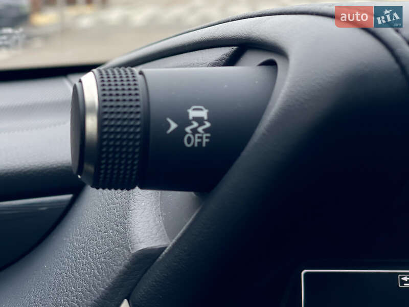 Седан Lexus ES 2020 в Киеве