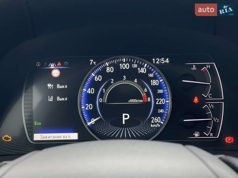 Седан Lexus ES 2020 в Киеве