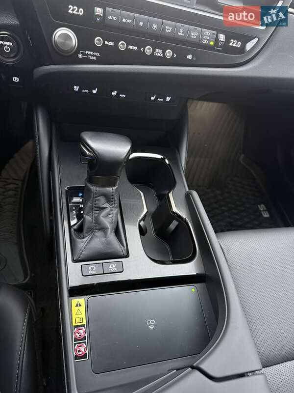 Седан Lexus ES 2022 в Києві фото 11 Седан Lexus ES 2022 в Києві