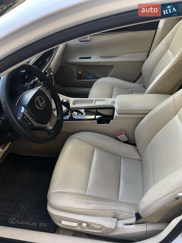Седан Lexus ES 2013 в Одессе фото 11 Седан Lexus ES 2013 в Одессе