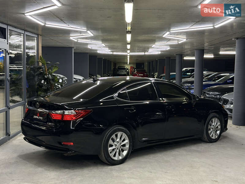 Седан Lexus ES 2015 в Одессе фото 14 Седан Lexus ES 2015 в Одессе