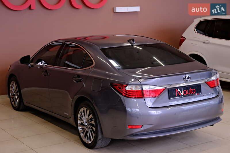 Седан Lexus ES 2014 в Одессе