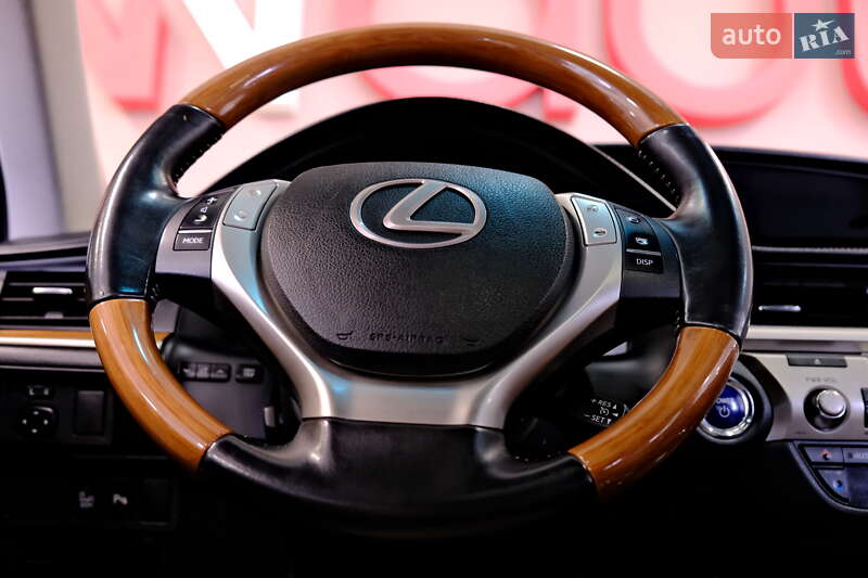 Седан Lexus ES 2014 в Одессе