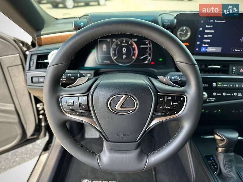 Седан Lexus ES 2024 в Киеве фото 29 Седан Lexus ES 2024 в Киеве