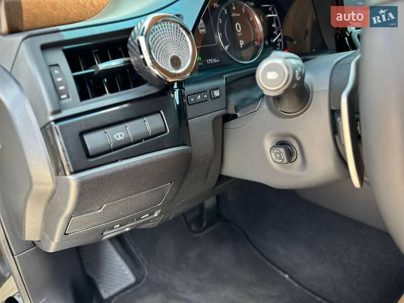 Седан Lexus ES 2024 в Киеве фото 43 Седан Lexus ES 2024 в Киеве