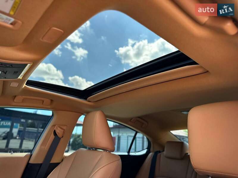 Седан Lexus ES 2024 в Киеве фото 47 Седан Lexus ES 2024 в Киеве