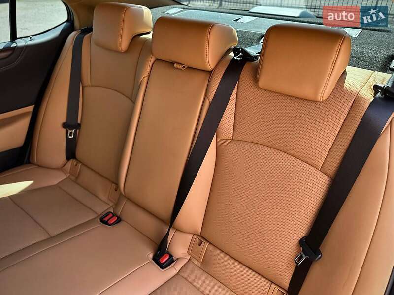 Седан Lexus ES 2024 в Киеве фото 72 Седан Lexus ES 2024 в Киеве
