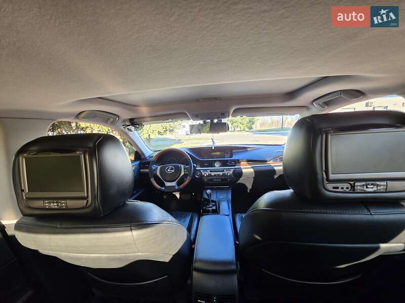 Седан Lexus ES 2014 в Бердичеве