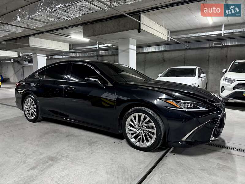 Седан Lexus ES 2022 в Днепре