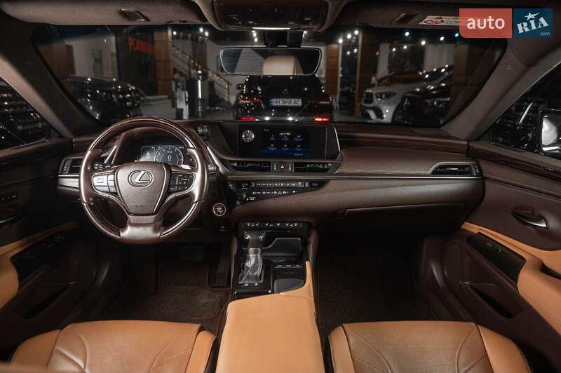 Седан Lexus ES 2019 в Одессе