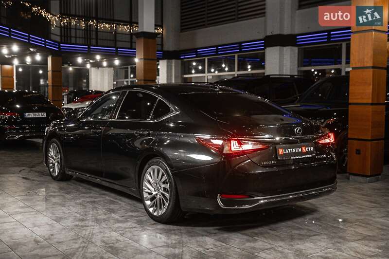 Седан Lexus ES 2019 в Одессе