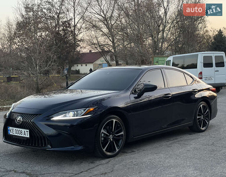 Седан Lexus ES 2021 в Днепре
