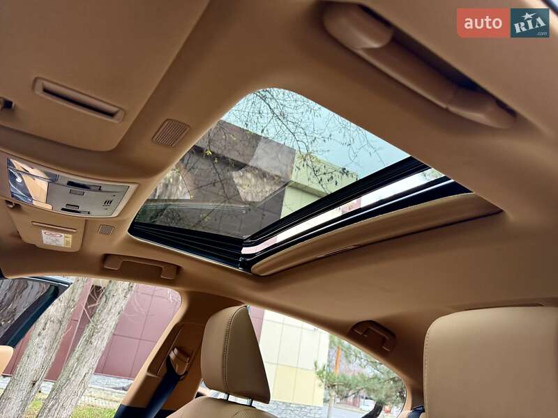 Седан Lexus ES 2023 в Днепре