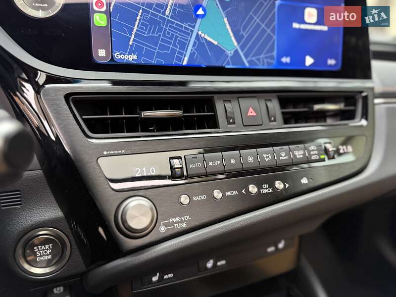 Седан Lexus ES 2023 в Днепре