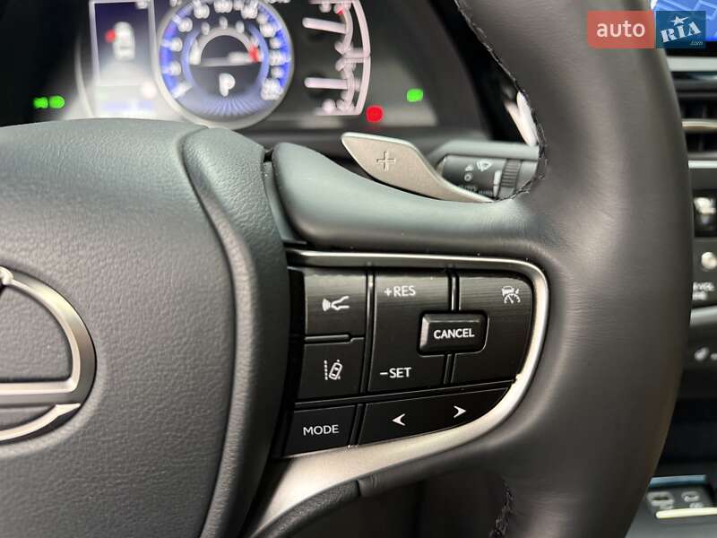 Седан Lexus ES 2023 в Днепре