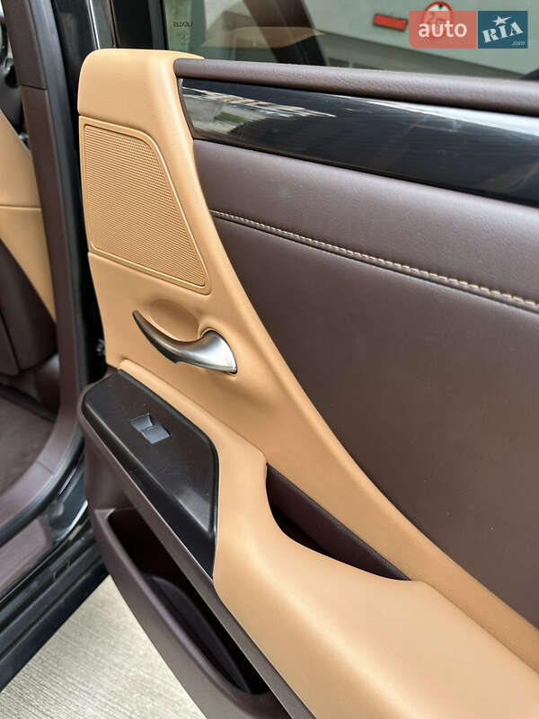 Седан Lexus ES 2018 в Луцьку фото 20 Седан Lexus ES 2018 в Луцьку