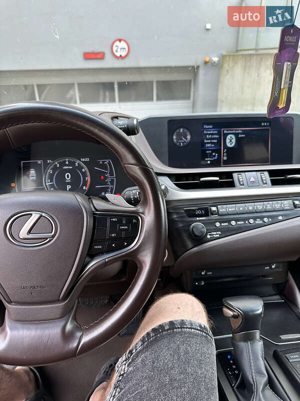 Седан Lexus ES 2018 в Луцьку фото 23 Седан Lexus ES 2018 в Луцьку