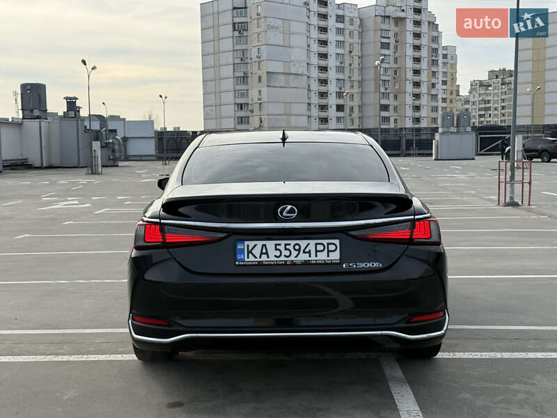 Седан Lexus ES 2022 в Киеве