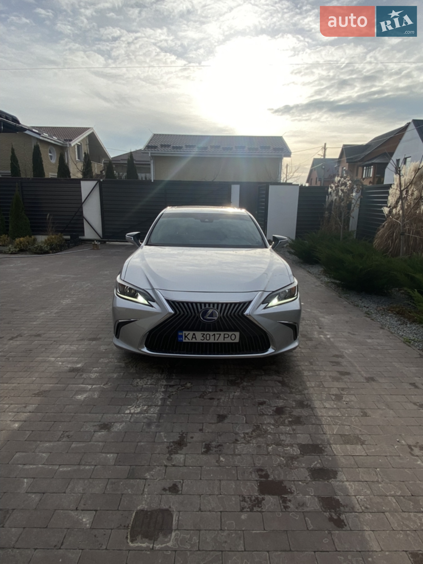 2019 Lexus ES - мініатюра 2
