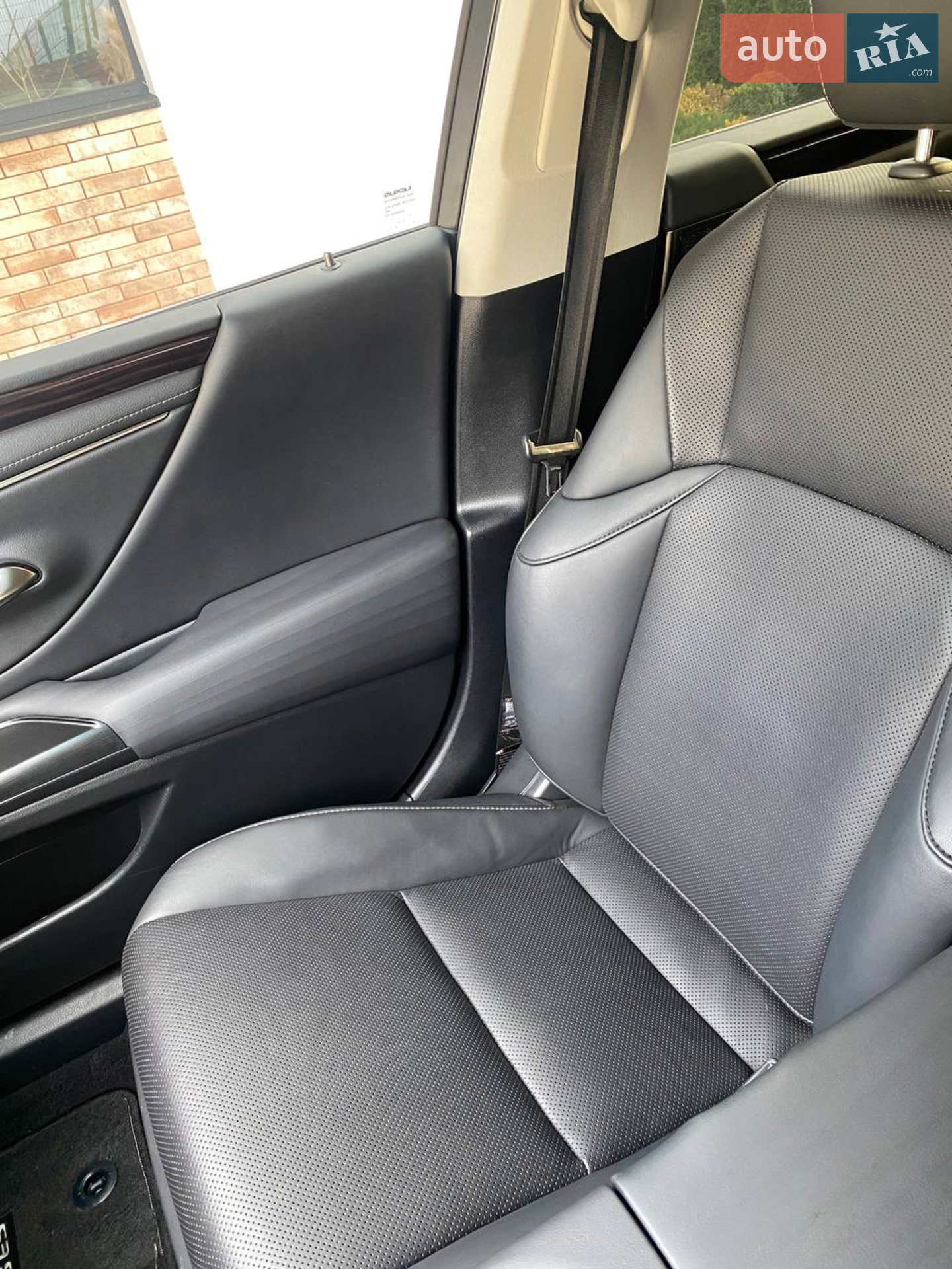 2019 Lexus ES - мініатюра 12