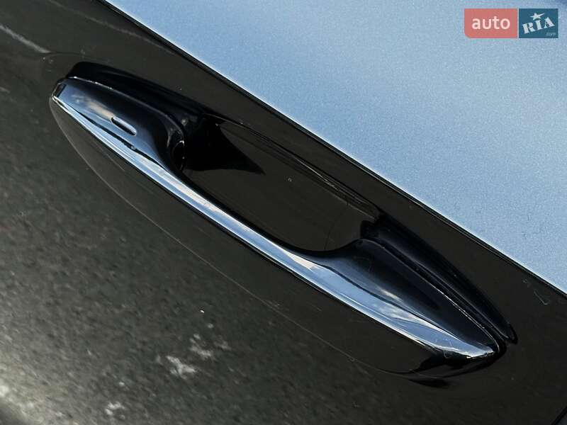 Седан Lexus ES 2023 в Києві