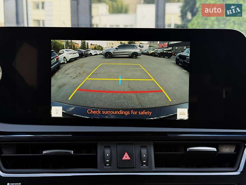 Седан Lexus ES 2023 в Києві