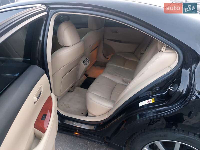 Седан Lexus ES 2008 в Виннице