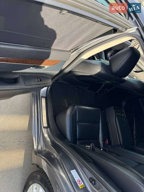 Седан Lexus ES 2014 в Киеве