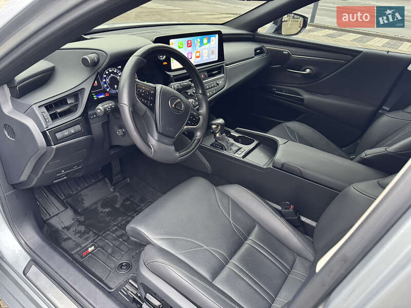 Седан Lexus ES 2023 в Белой Церкви