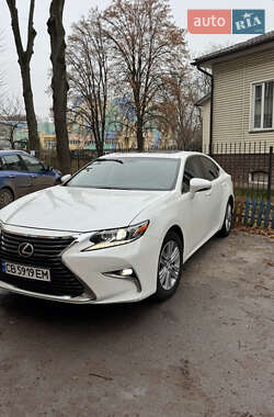 Седан Lexus ES 2012 в Чернігові