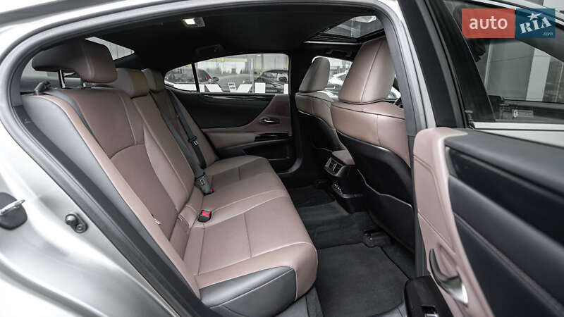 Седан Lexus ES 2023 в Львові фото 7 Седан Lexus ES 2023 в Львові