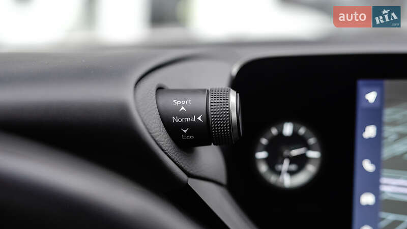 Седан Lexus ES 2023 в Львові фото 25 Седан Lexus ES 2023 в Львові
