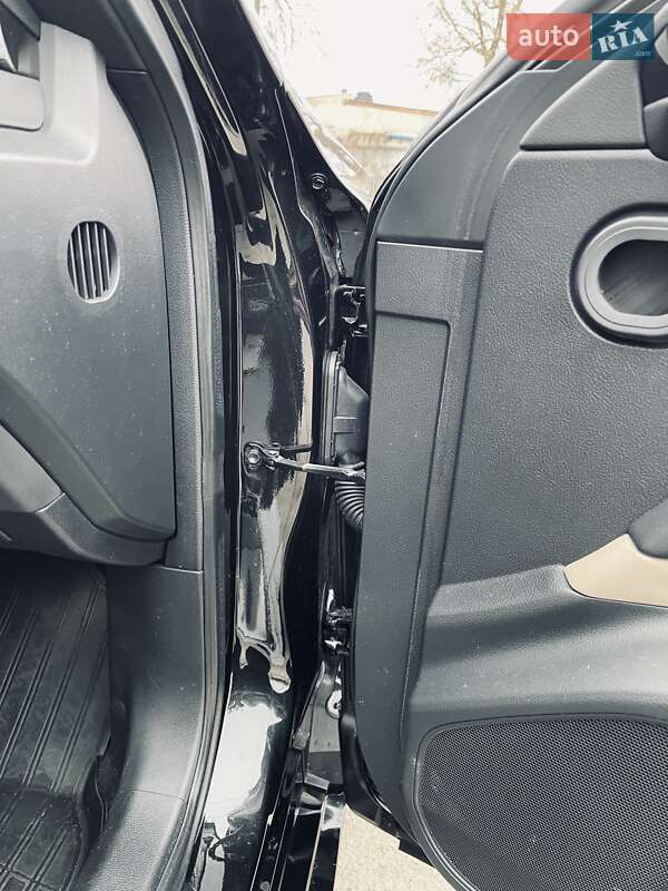 Седан Lexus ES 2019 в Ровно