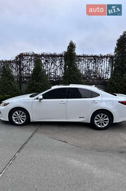 Седан Lexus ES 2013 в Києві