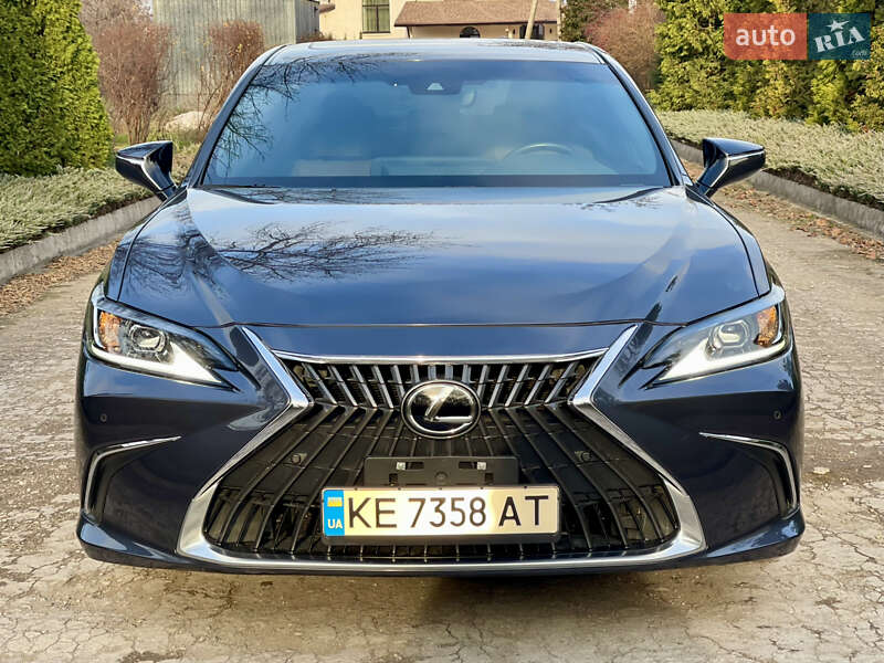 Седан Lexus ES 2022 в Каменском