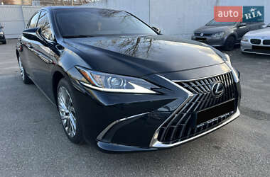 Седан Lexus ES 2024 в Киеве